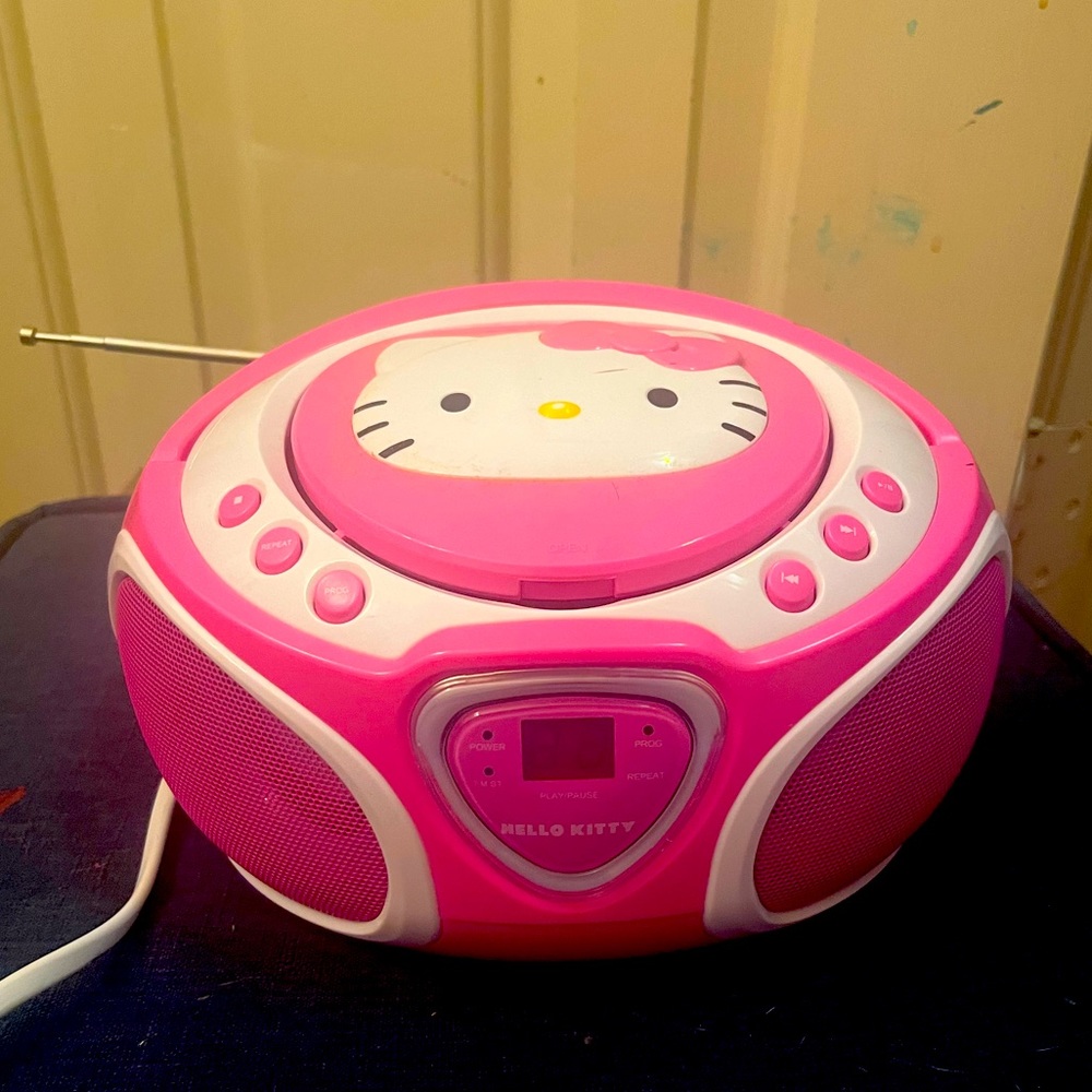 hello kitty cd player